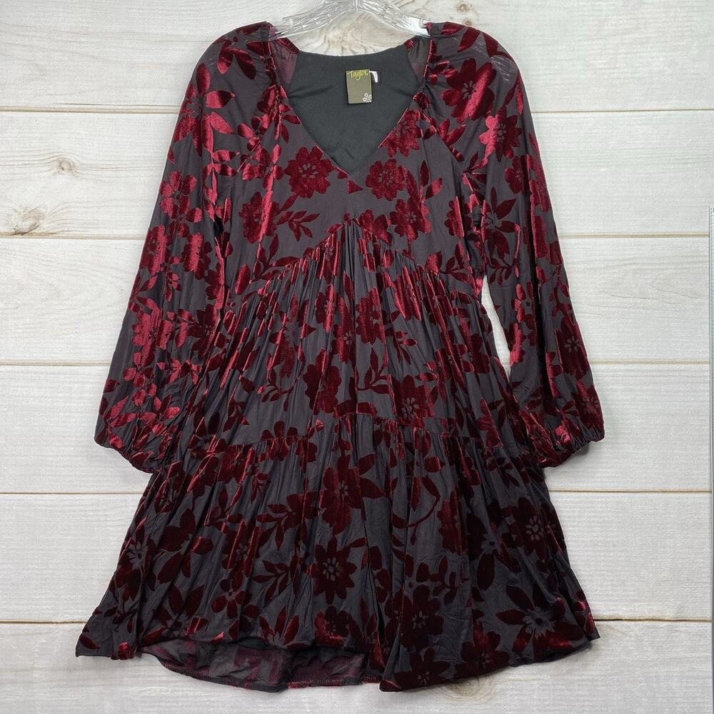 Taylor Dress Sz 4 Red Velvet Burnout Black Lined V Neck Stretch Sheer Sleeve